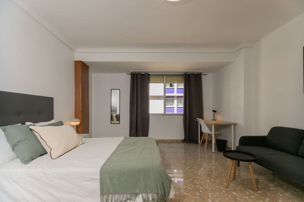 Private room in Valencia photo 4