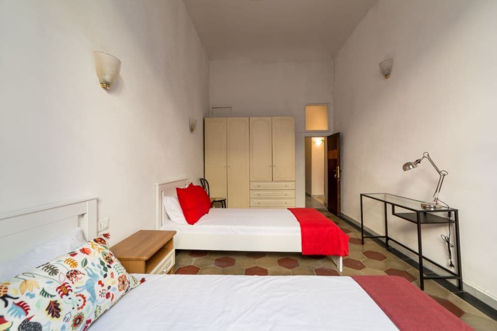 Shared room in Florence