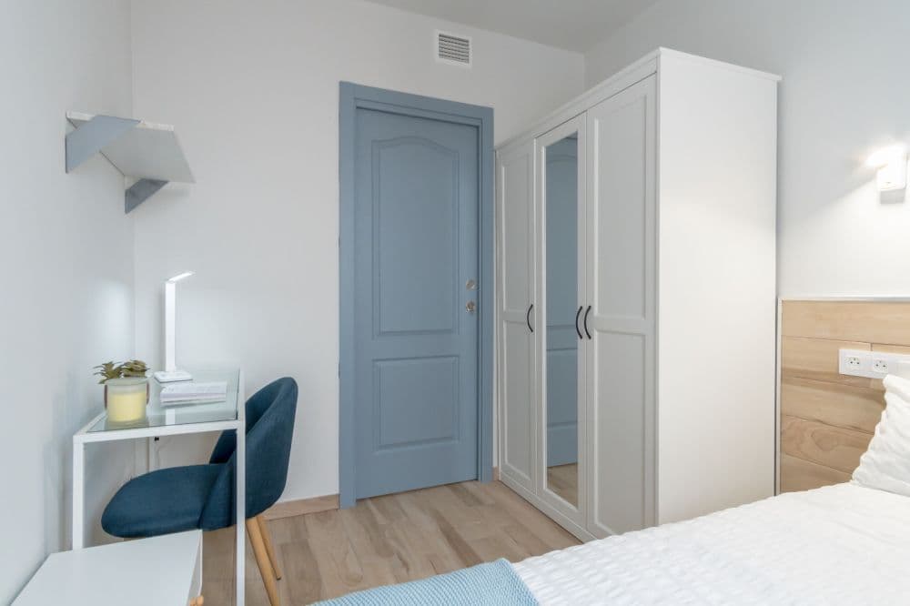 Private room in Madrid photo 4