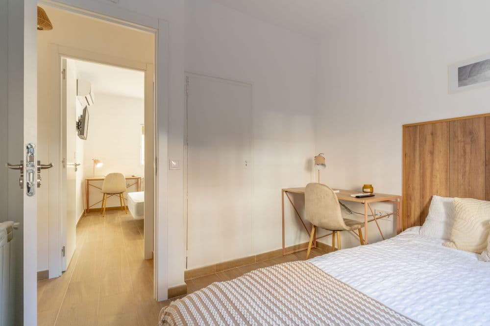 Private room in Madrid photo 5