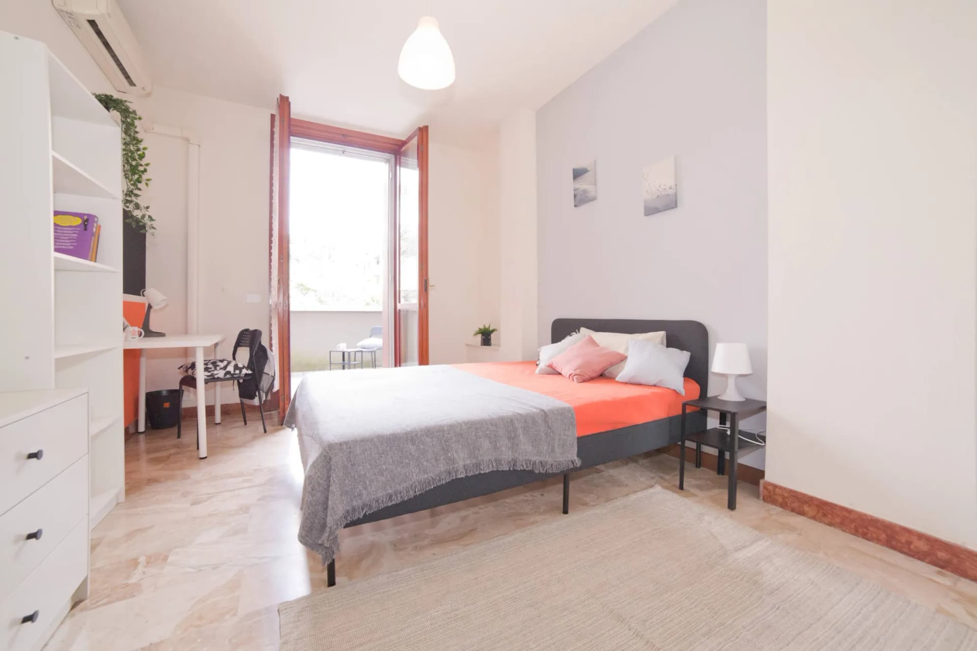 Private room in Lecco